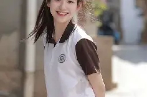 原来她早已结婚丈夫是国家一级演员如今定居上海被家人宠成宝