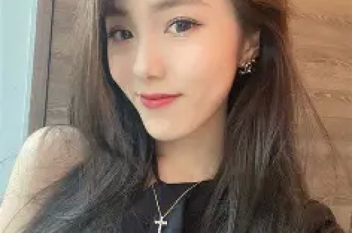 不到24小时娱乐圈又出三大八卦顶流小花、男星带女儿见情人